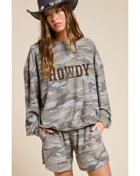 Puff' Cow Skull Howdy Pullover